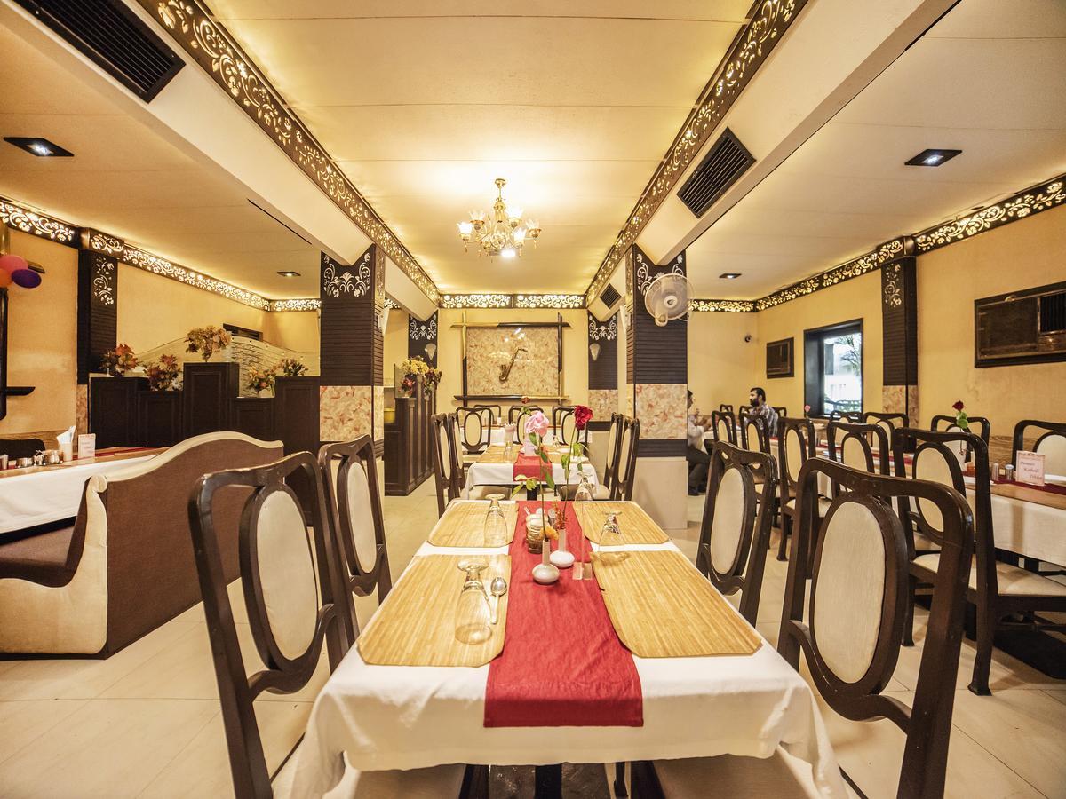 Fabhotel Santoor Geeta Bhawan Square Indaur Kültér fotó